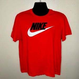 Nike T Shirt
